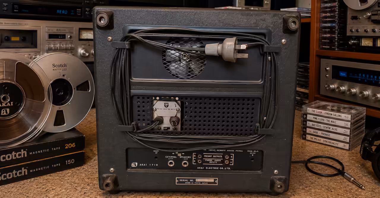 Rear panel of an AKAI 1710 reel-to-reel tape recorder