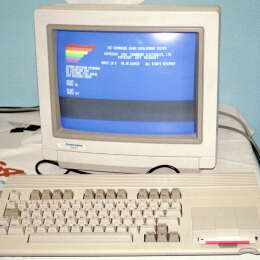 Commodore C65 software TOSEC
